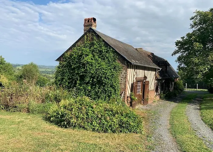 Magnifique Maison Au Coeur De La Campagne Normande بيت للعطل